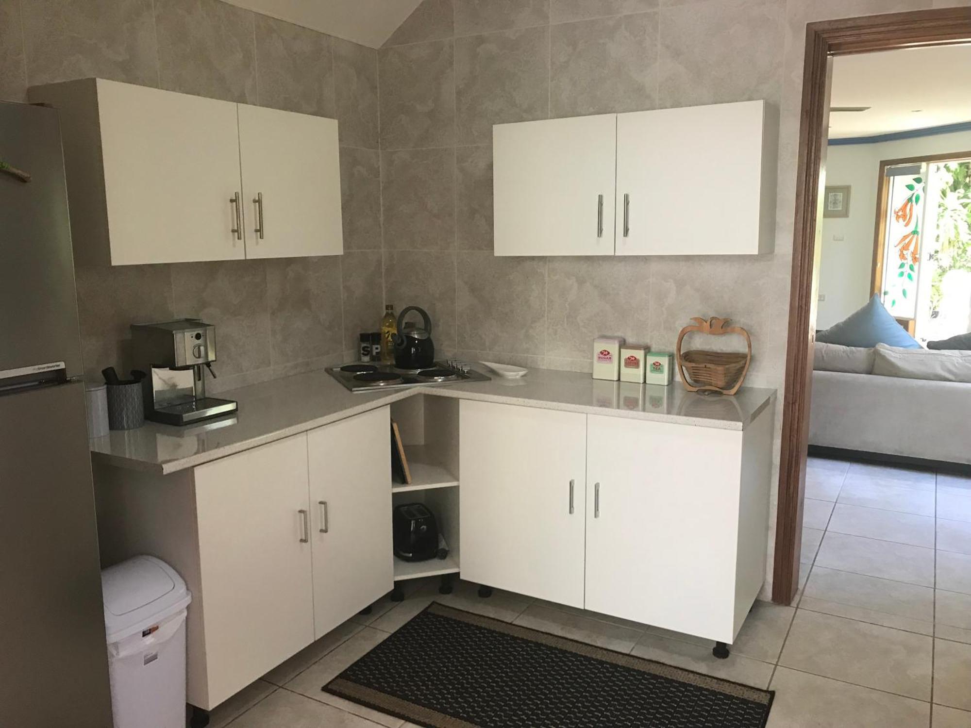 Taj On Byrnes - Private Luxury Apartment Mareeba Luaran gambar